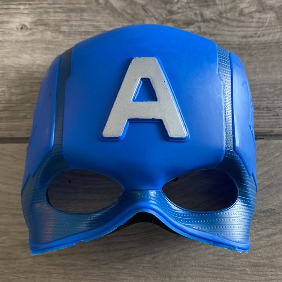 Marvel Captain America Halloween Costume - Picture 4 of 7